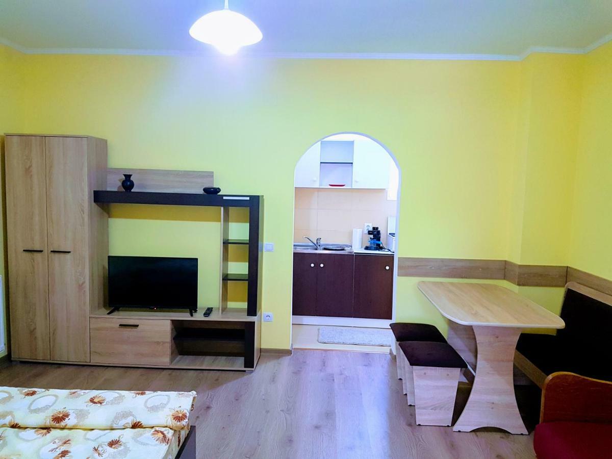 ソバタCasa Sallaiアパートメント エクステリア 写真